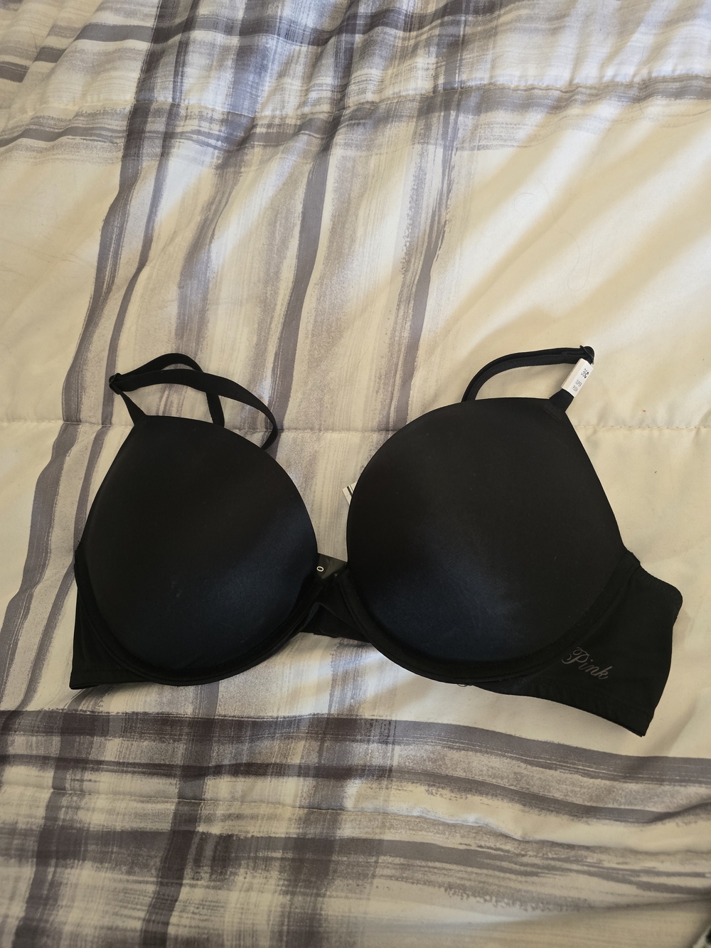 PINK Victoria's Secret Black super Push-Up T-Shirt Bra